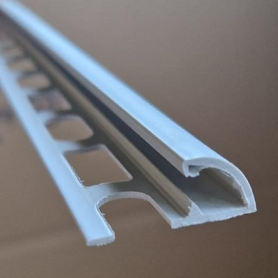 PROFIL PVC zaobljeni h=10mm 2,7m SIVI